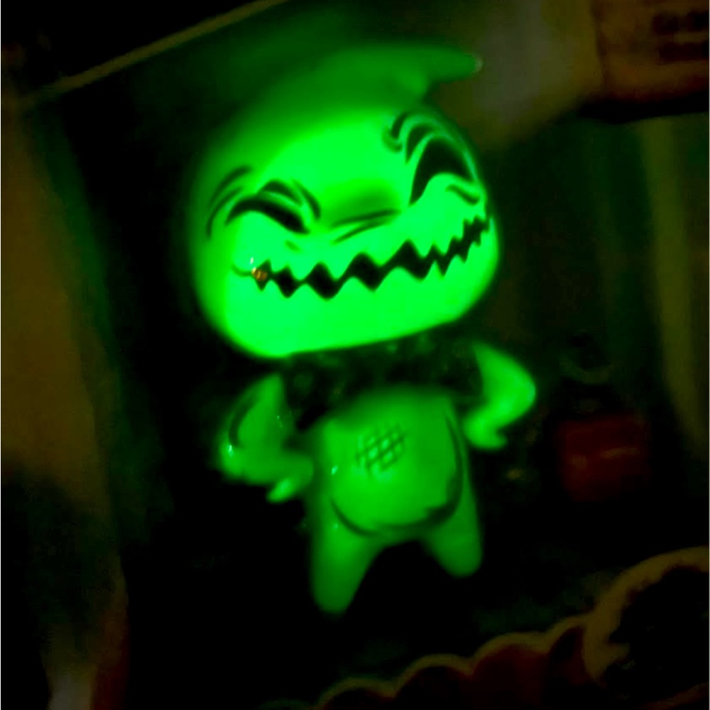 Miss Mindy Oogie Boogie Figure